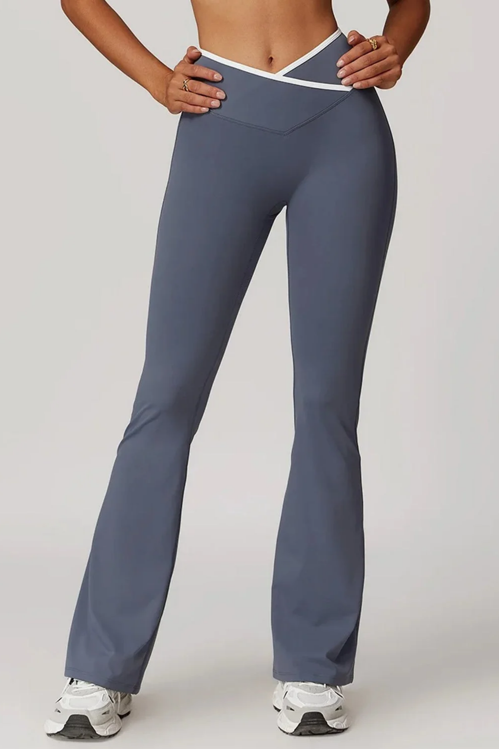 Pantaloni a Zampa