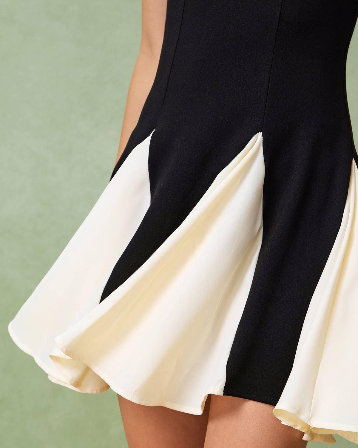 Kontrast Panelli Mini Elbise