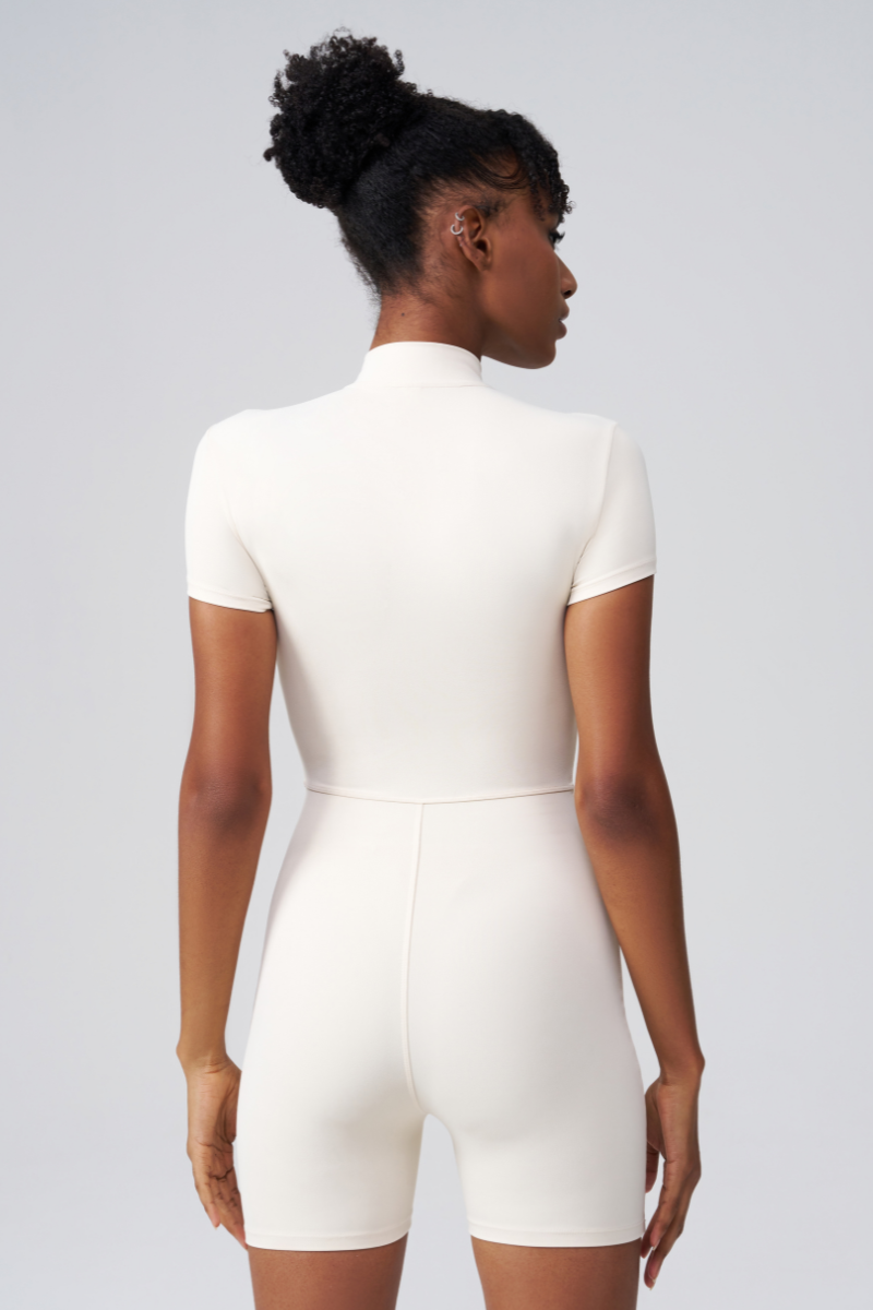Tuta corta Juna a maniche corte con zip