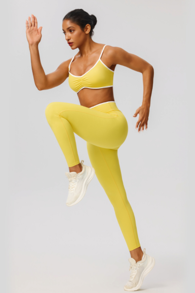 Women's Color Clash Bra Pleated Buttocks Lift Leggings Sets