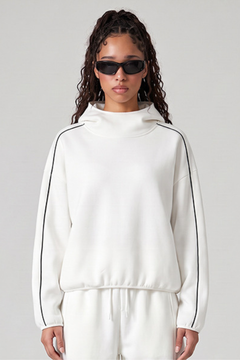 Hoodie corto Blair con ribetes en contraste
