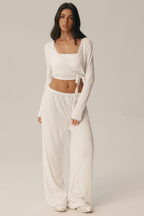 Completo 3 pezzi Giselle: reggiseno, top incrociato e pantaloni ampi
