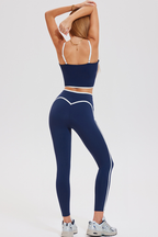 High-waist, rear-hugging exercise outfit for women