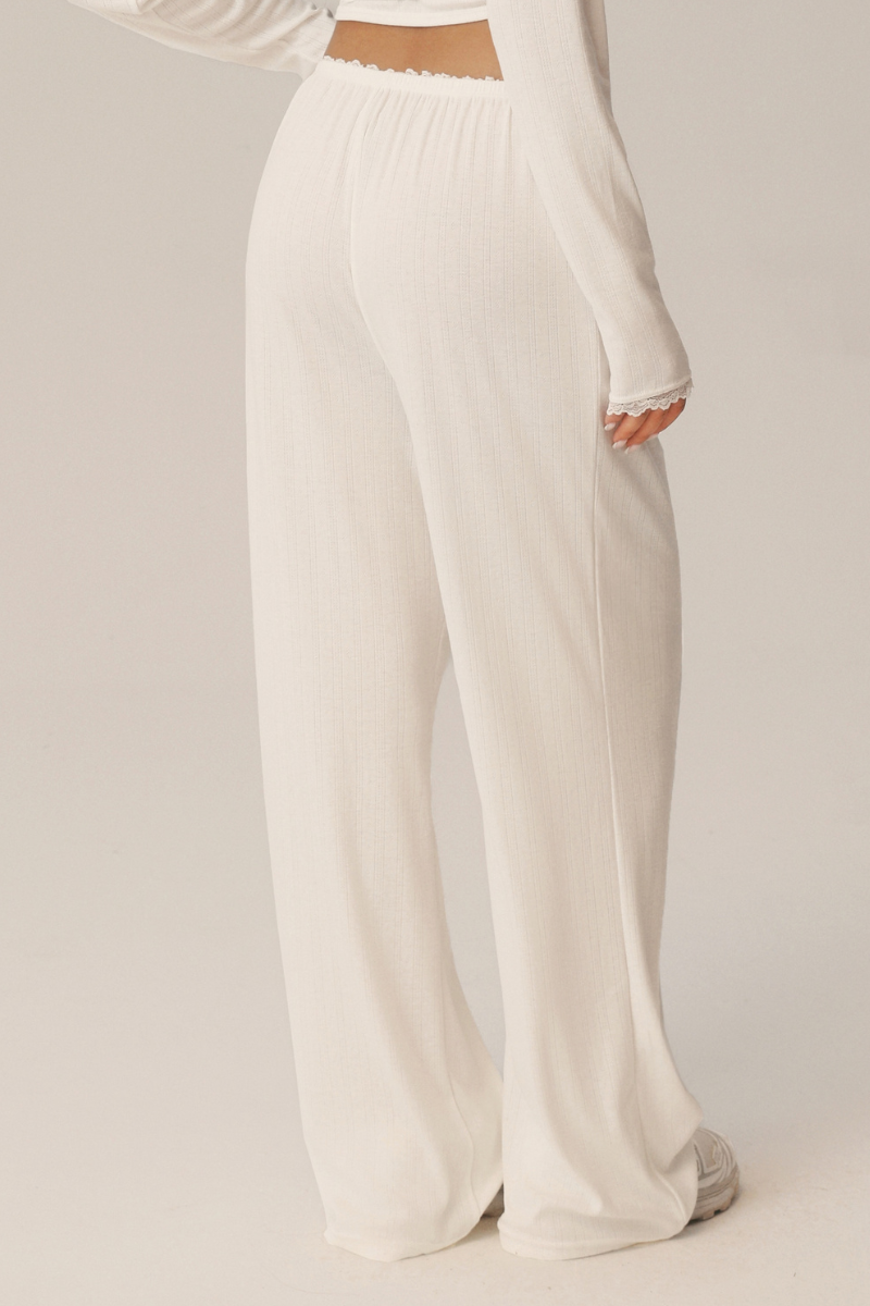 Pantaloni ampi Giselle con fascia in pizzo