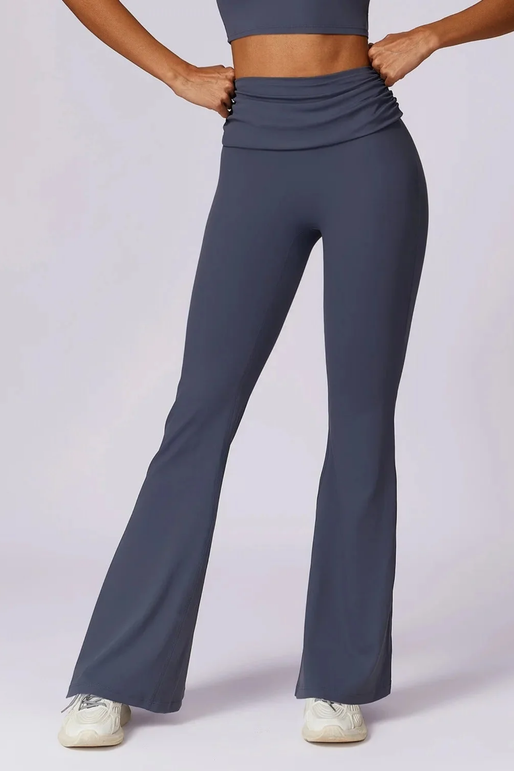 Pantaloni a zampa Selina