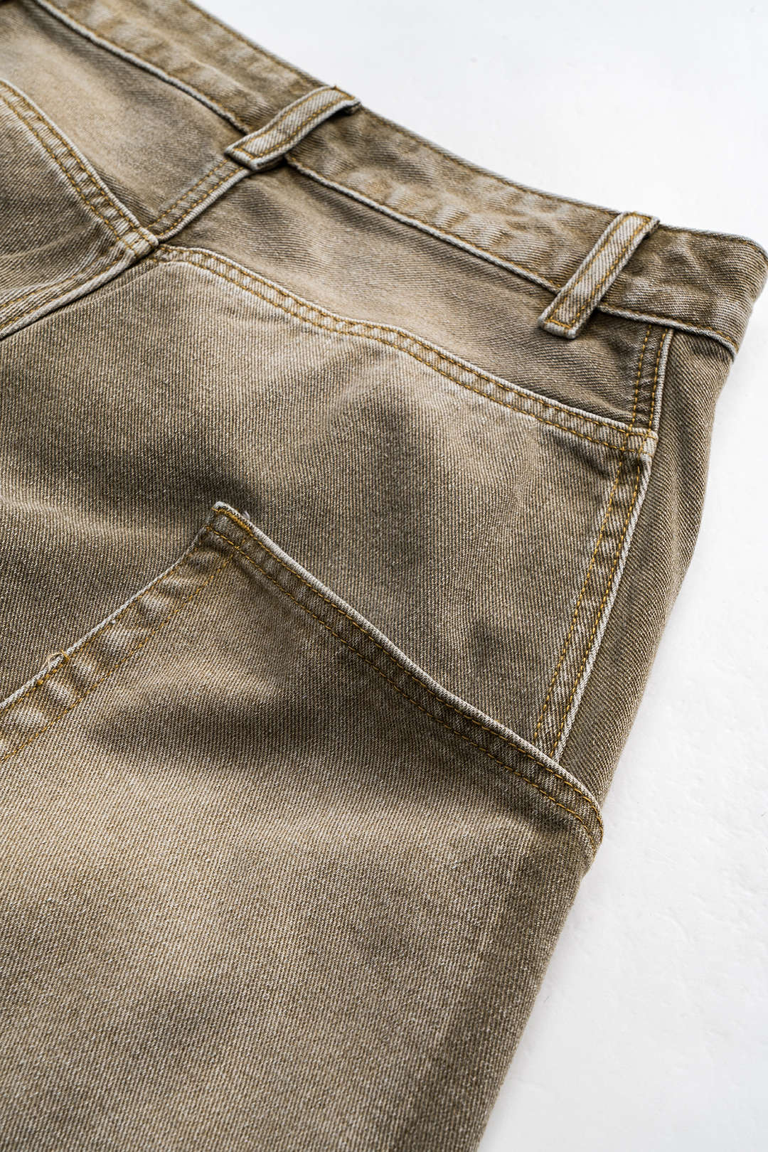 Koyu Renk Yıkamalı Bol Paçalı Kot Pantolon