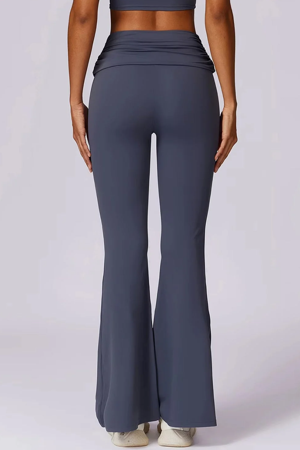 Pantaloni a zampa Selina