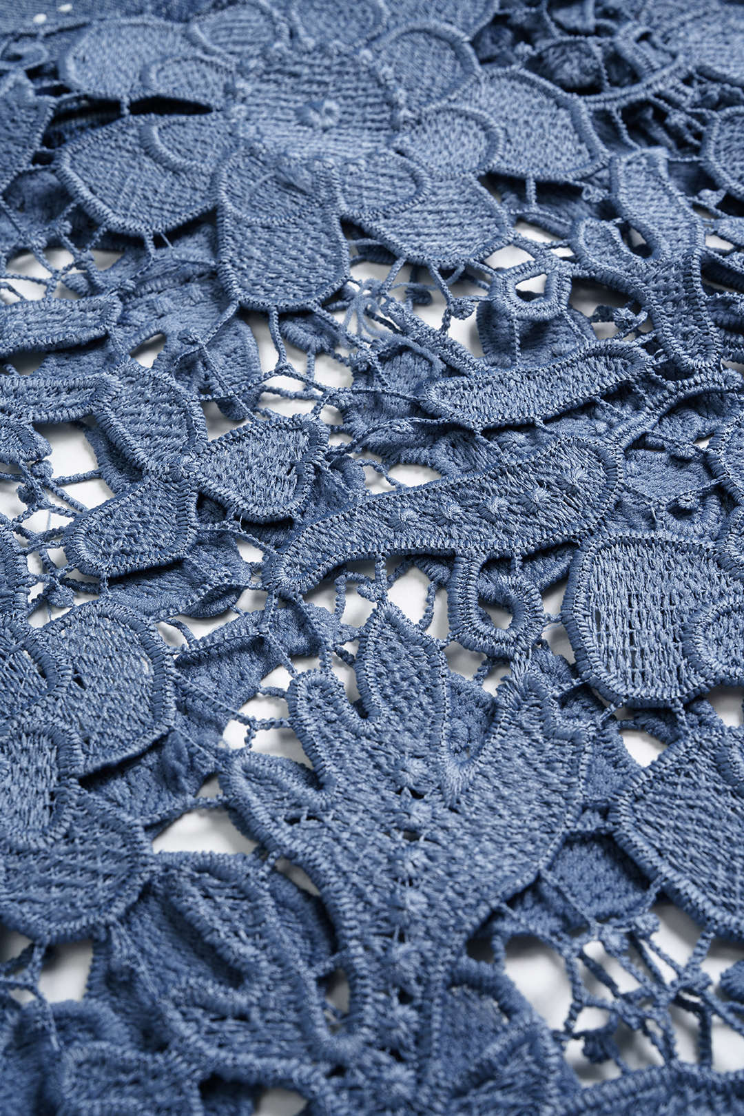 Dantel Detaylı Geniş Paçalı Kot Pantolon