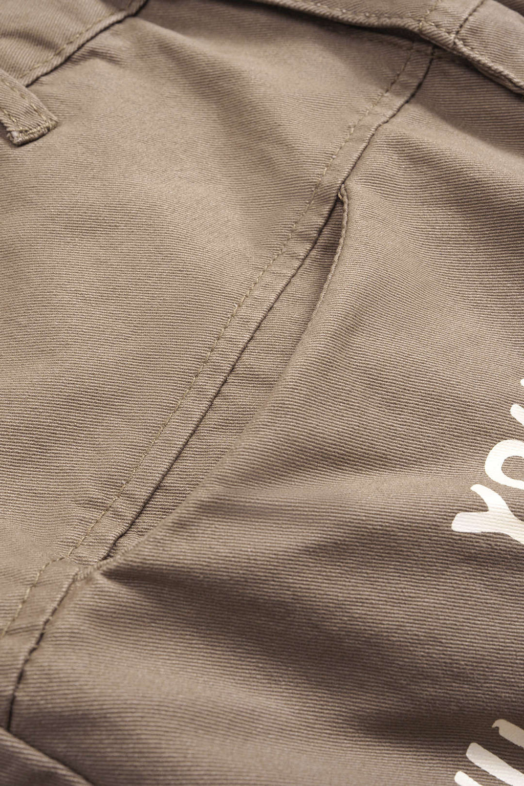 Geniş Paçalı Pantolonlarda Açıklama Yazısı