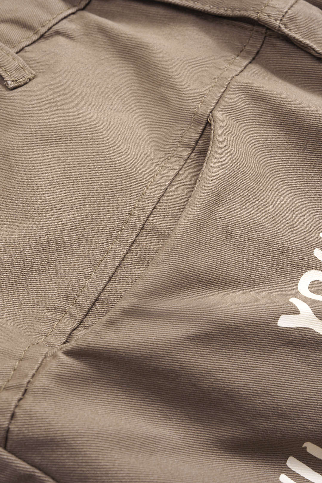 Geniş Paçalı Pantolonlarda Açıklama Yazısı