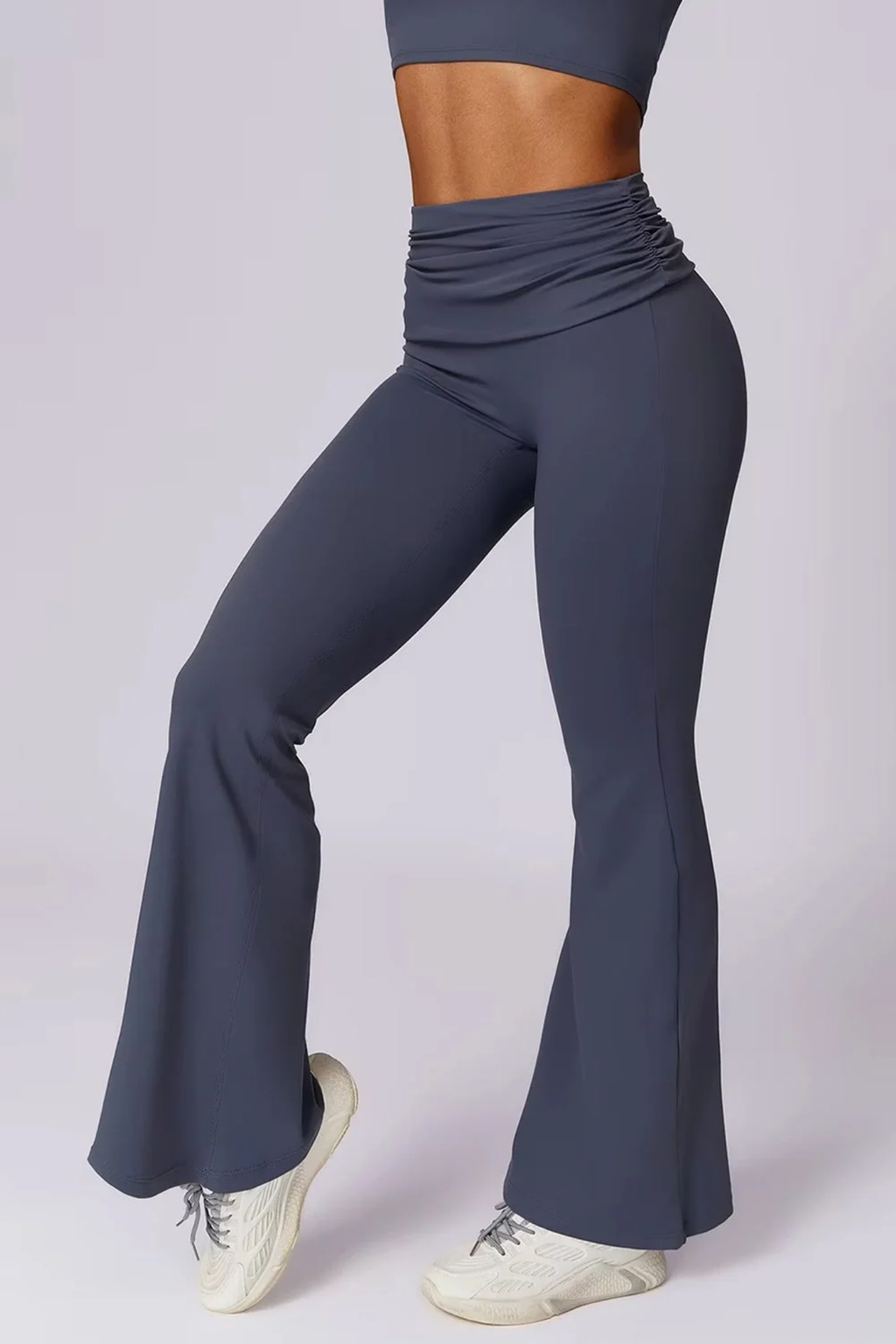 Pantaloni a zampa Selina