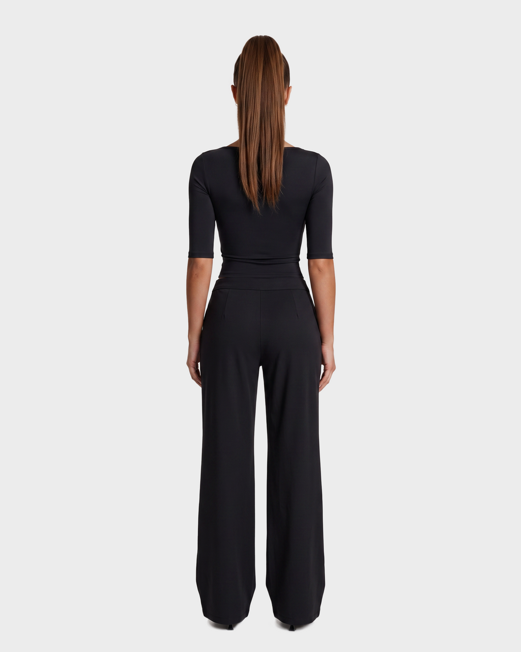 Nola Straight Leg Pant — Nero
