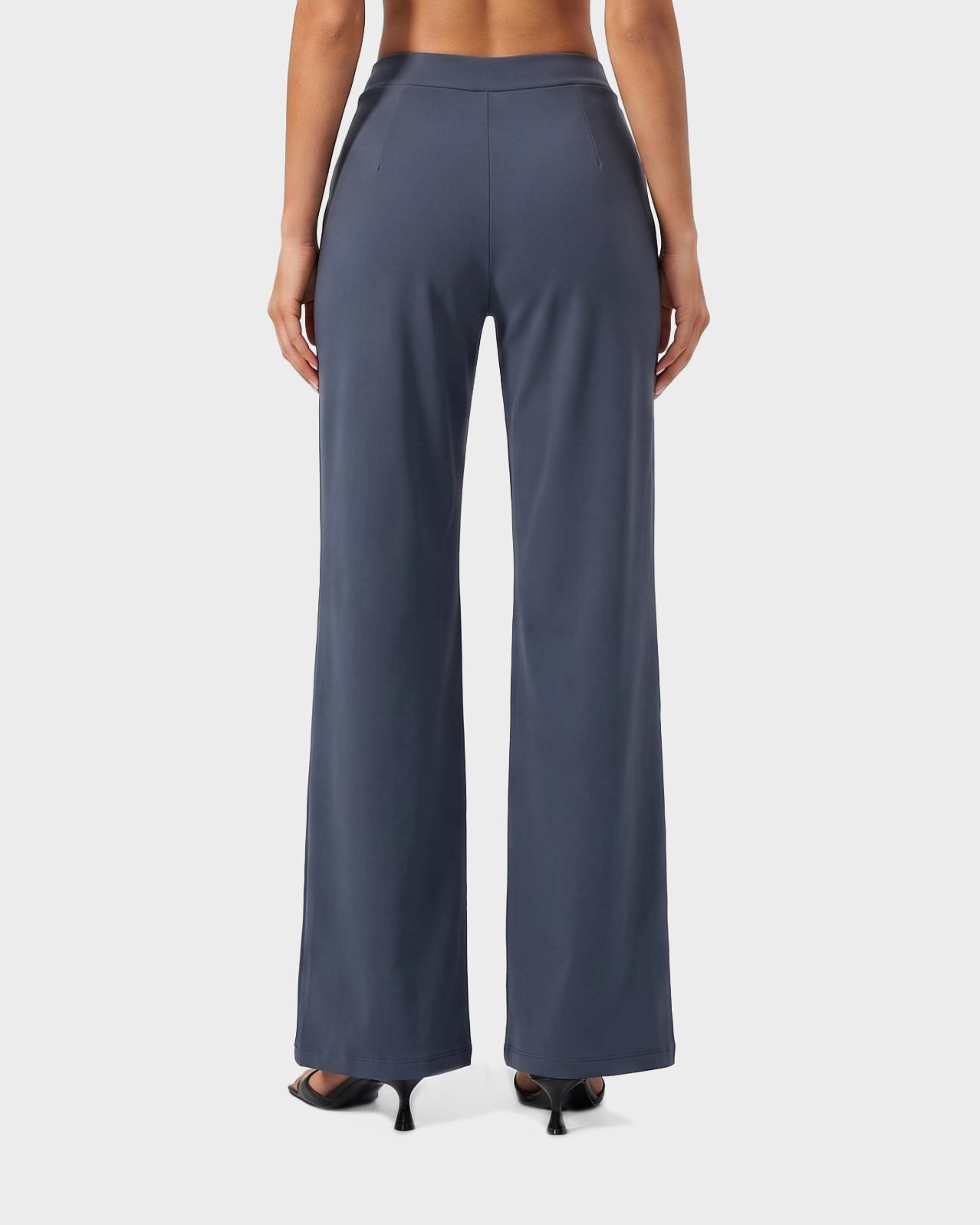Nola Straight Leg Pant — Blu