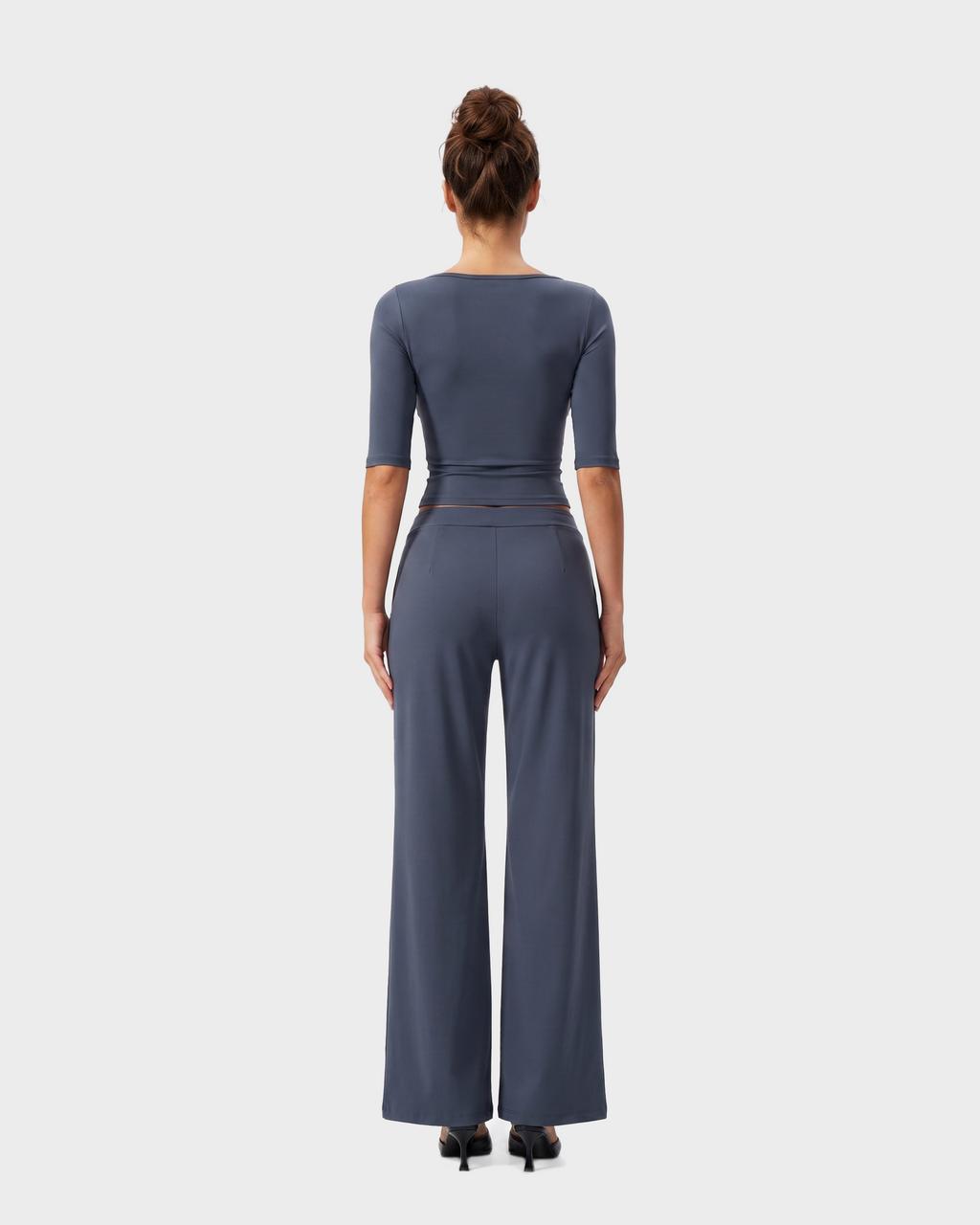Nola Straight Leg Pant — Blu