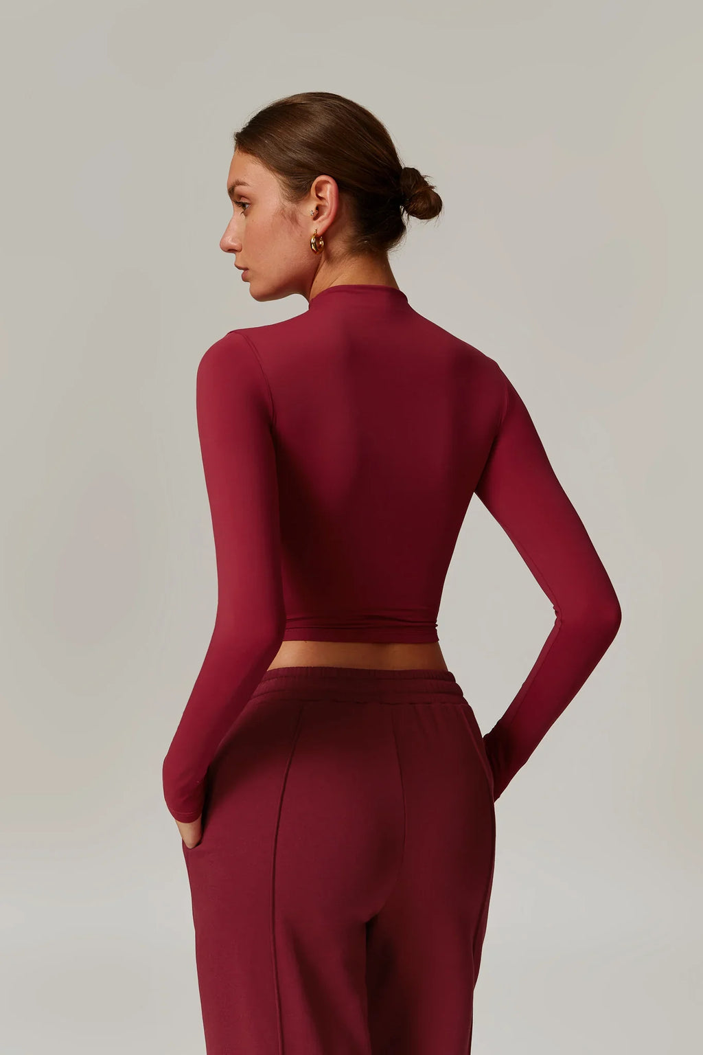 Rose Turtleneck Top – Burgundy