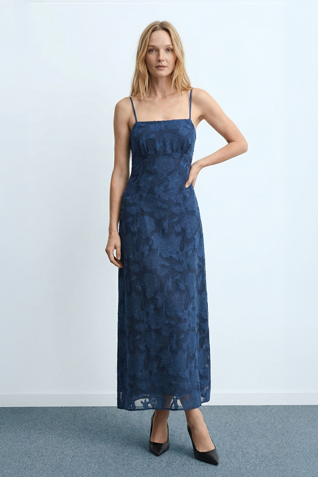 Şeffaf Dantel Midi Elbise