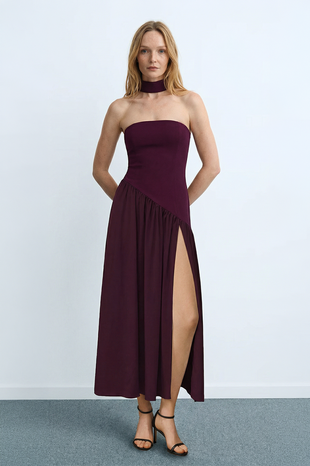 Asimetrik Askılı Elbise