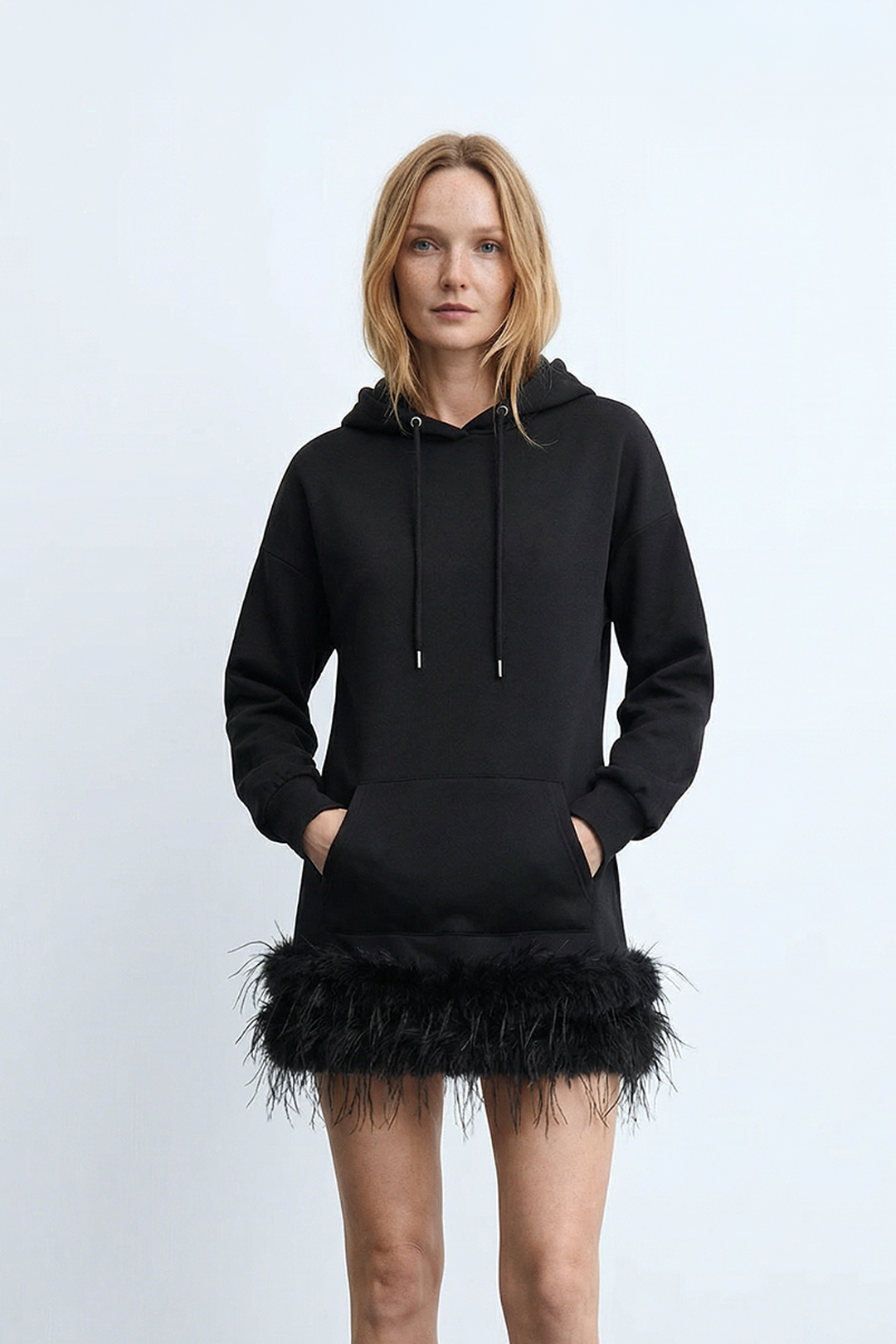 Suni Kürk Detaylı Kapüşonlu Elbise 