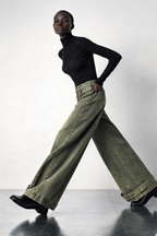 Kullanışlı Geniş Paçalı Kot Pantolon