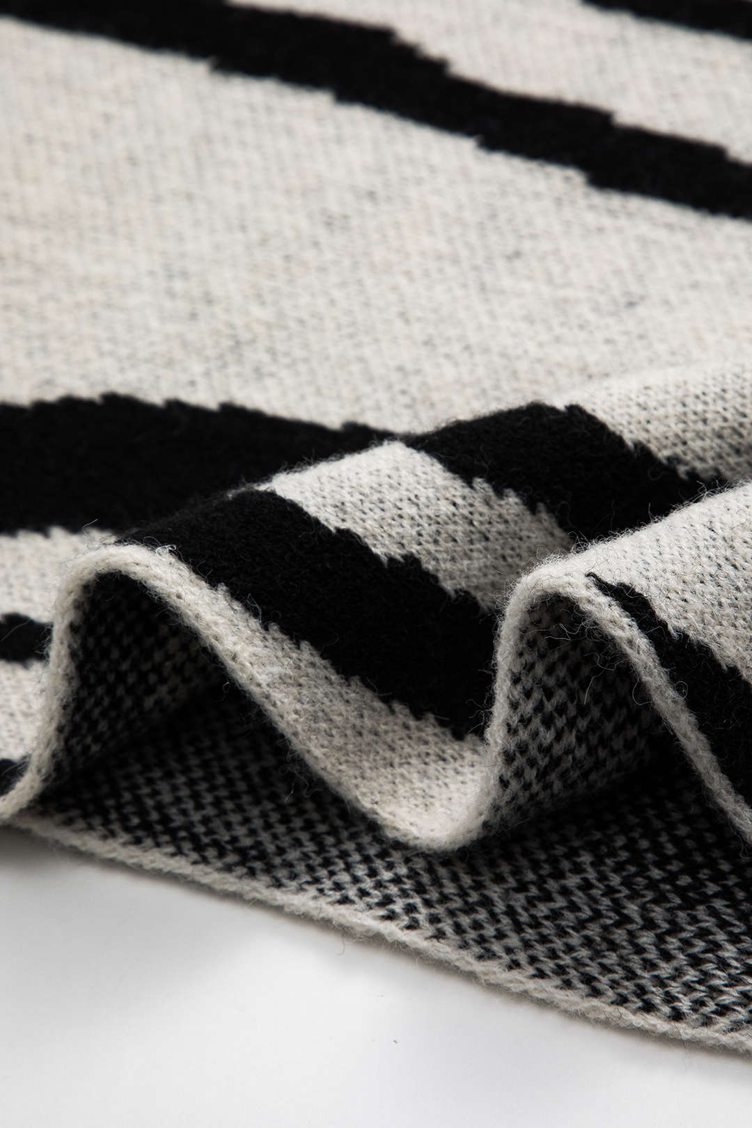 Çizgili Örgü Kazak 