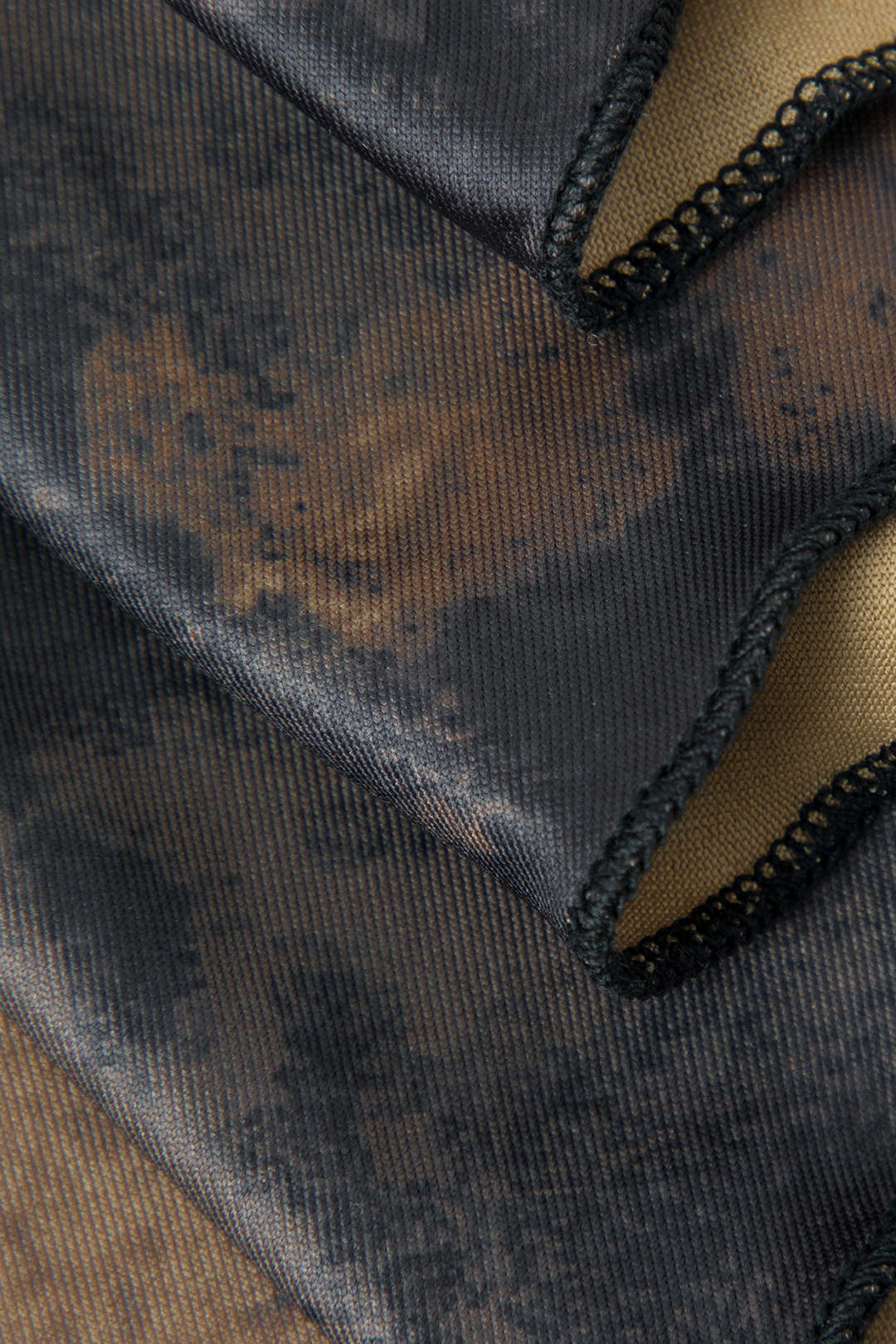 Asimetrik Batik Desenli Etek 