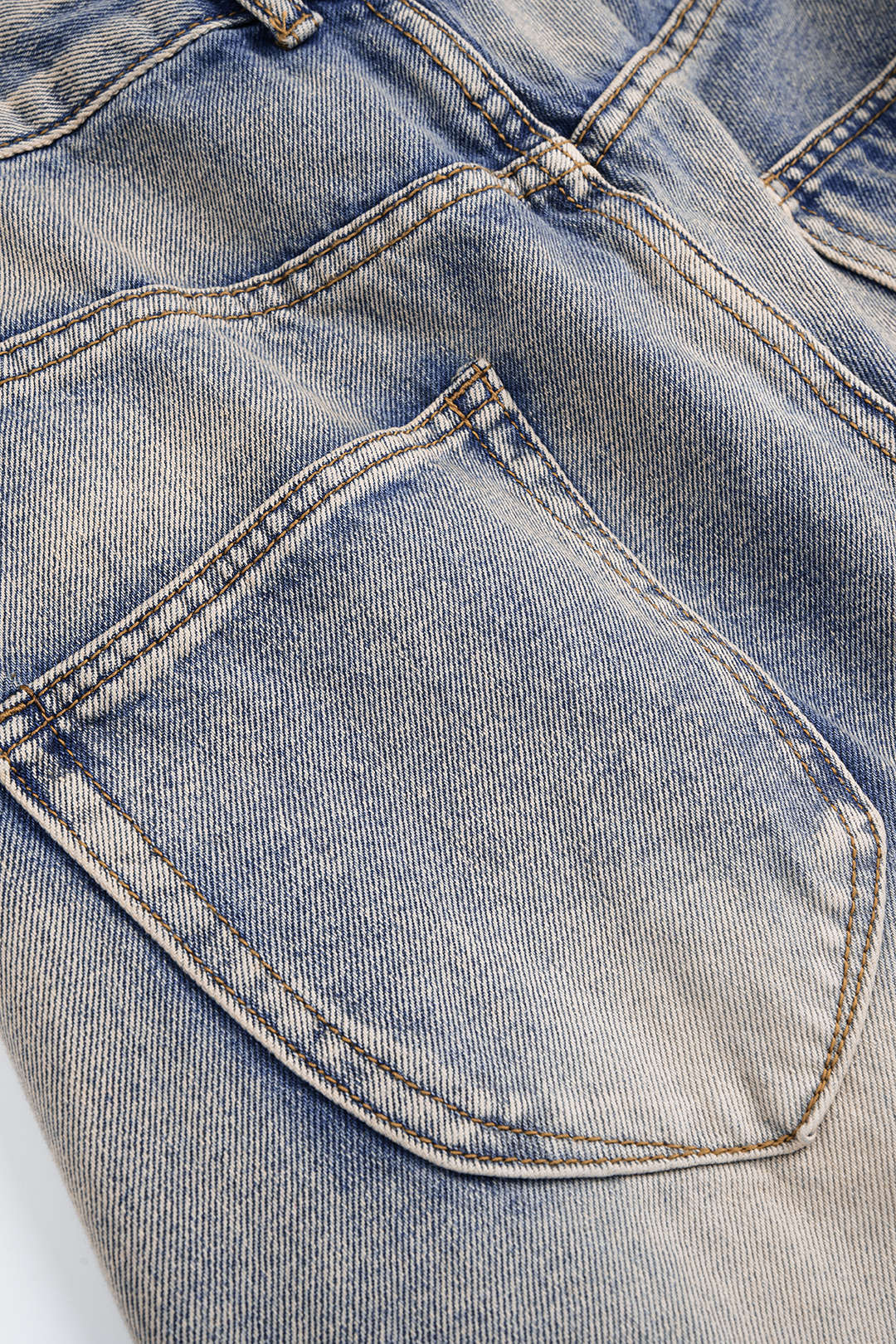 Yıkanmış Paçalı Kot Pantolon