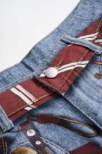 Dikkat Çekici Aksesuar: Geniş Paçalı Kot Pantolon